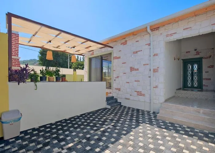 Dogalika-villa With Sauna For 4 People In Seydikemer Zorlar Villa *